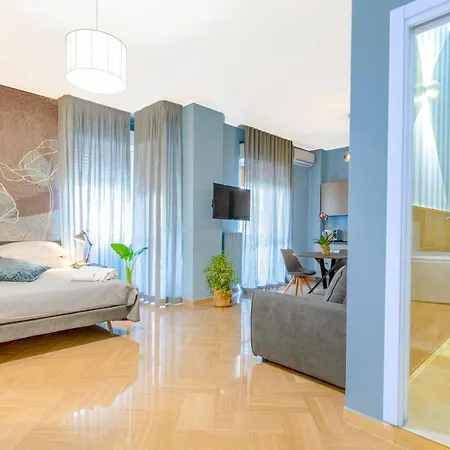Gate - Luxury Bari